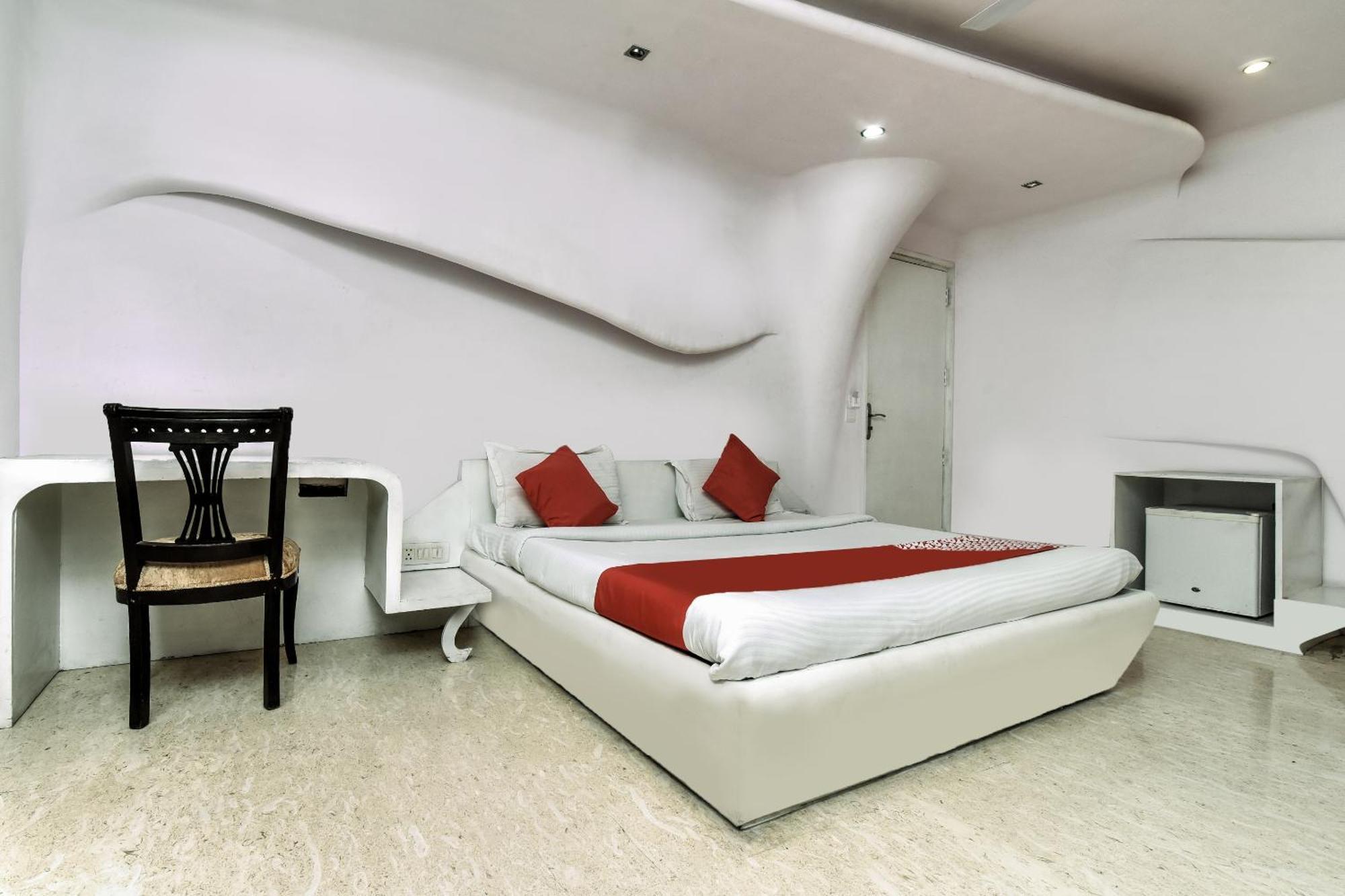 Hotel O Kochar Plaza Дели Экстерьер фото